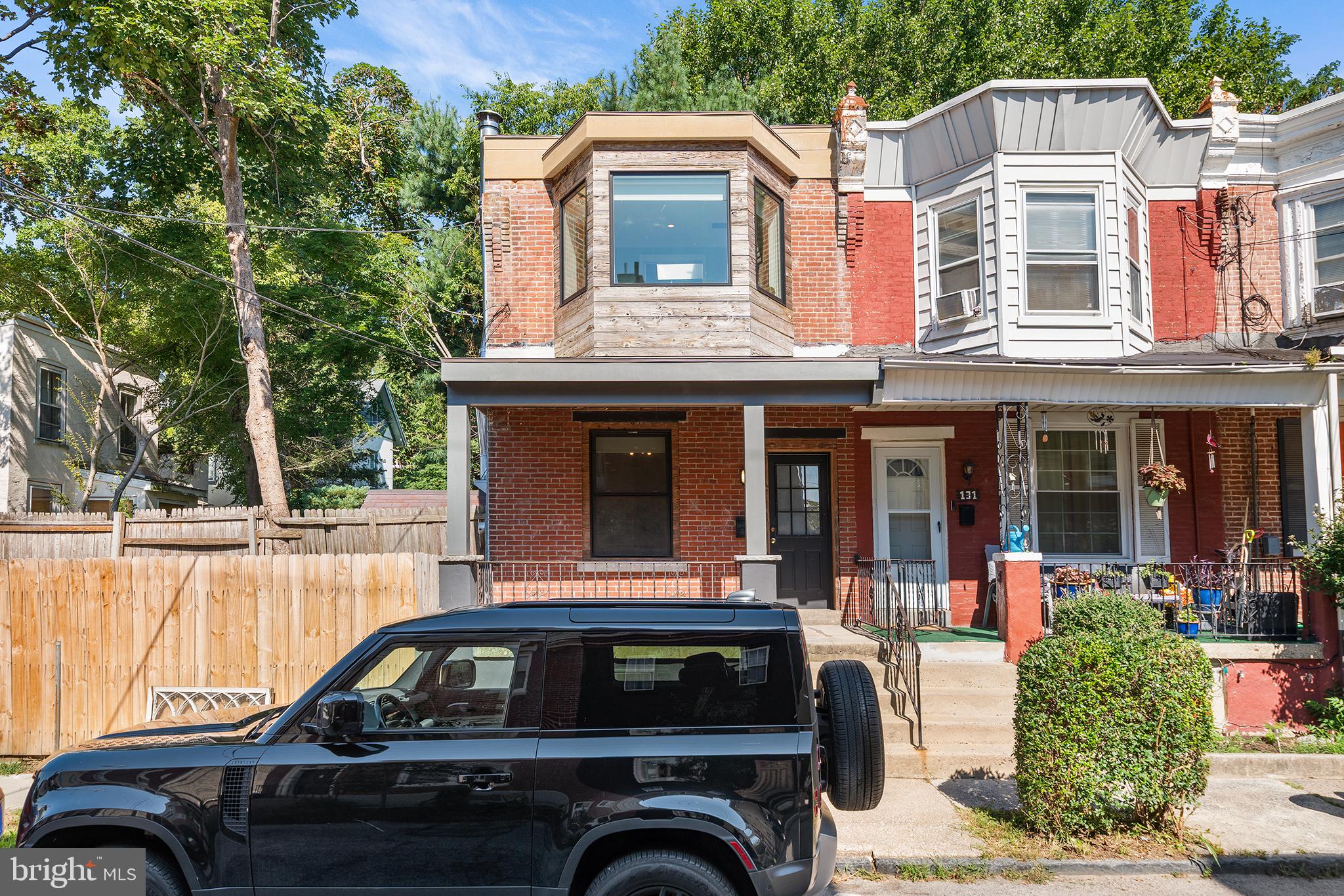 133 W DUVAL STREET