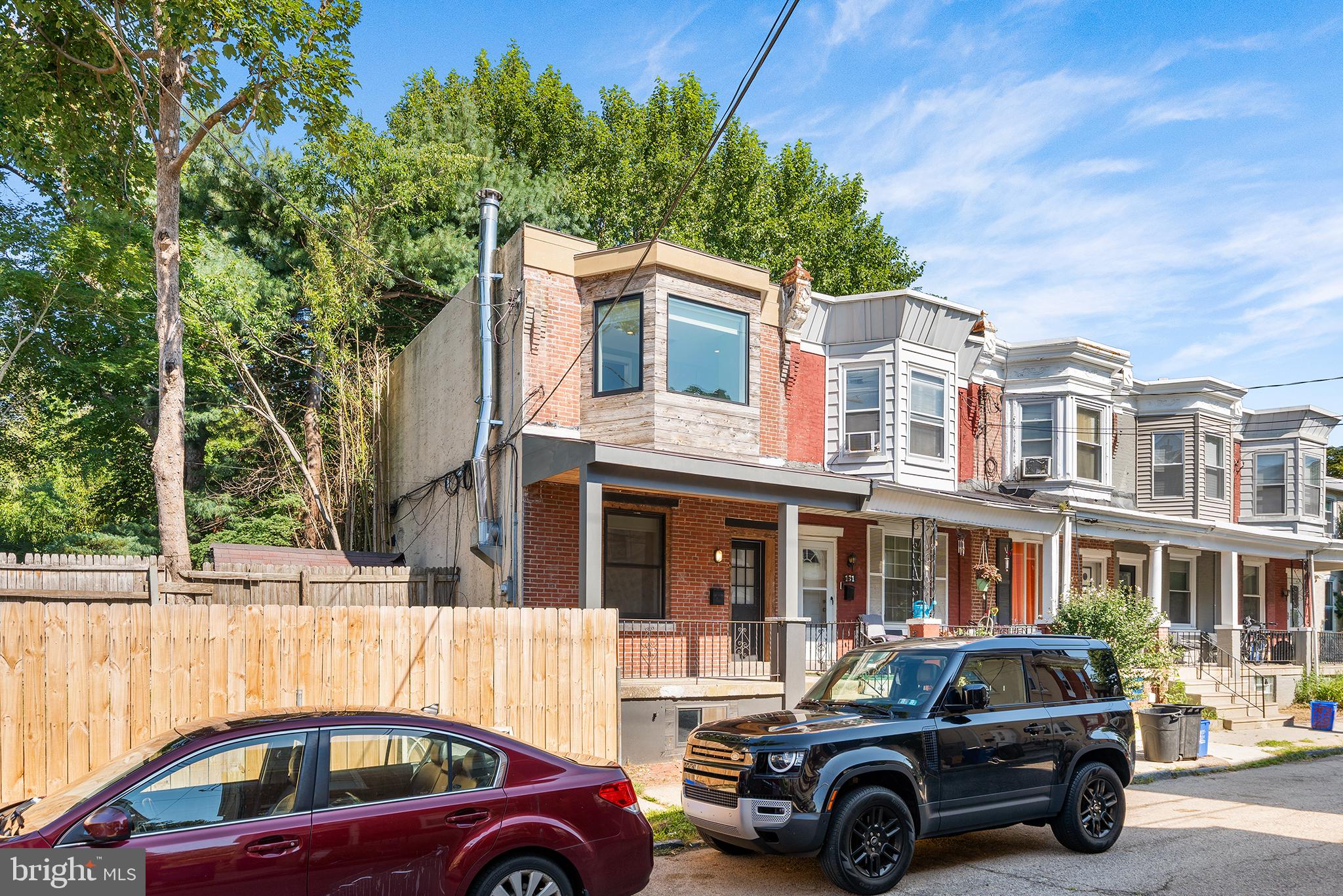 133 W DUVAL STREET