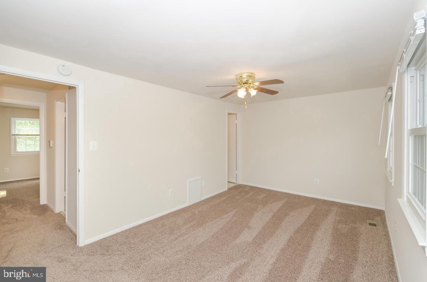 CROFTON SQUARE - Residential