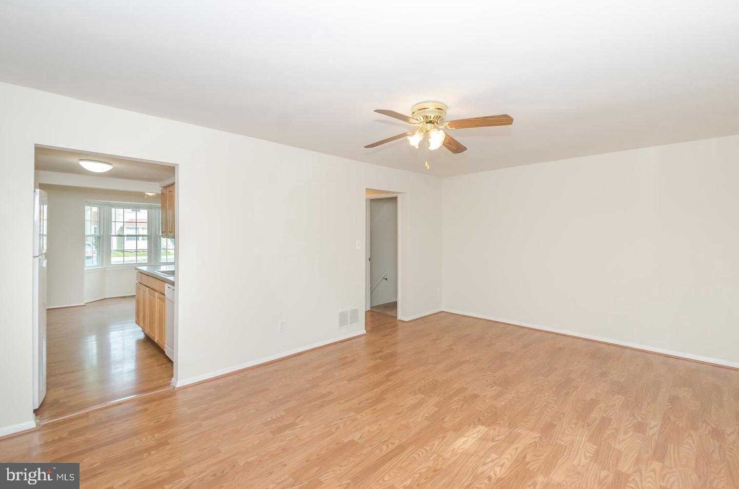 1822 FOXDALE COURT