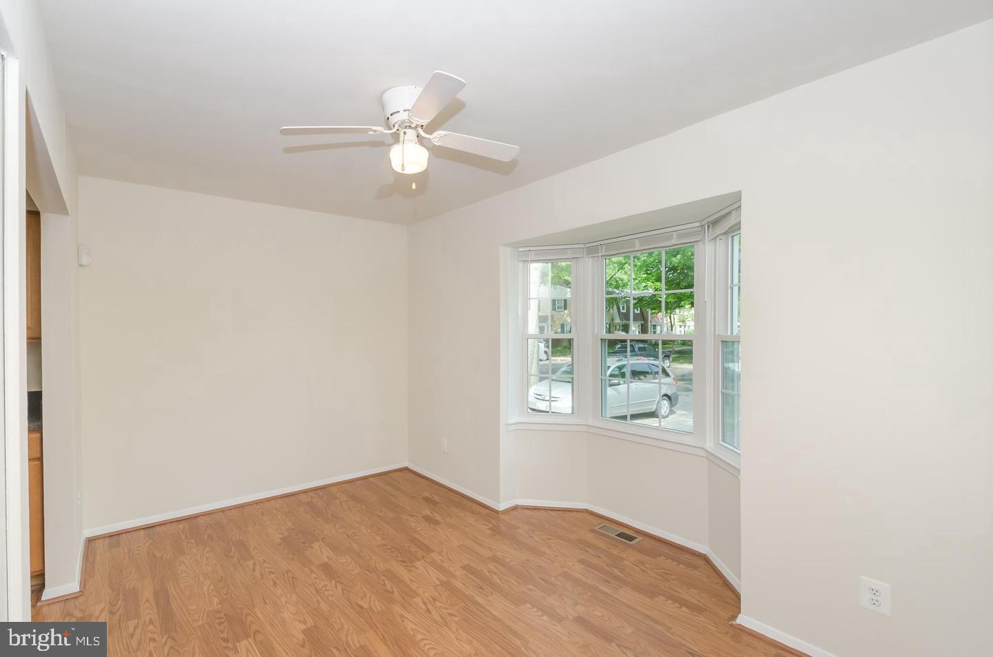 CROFTON SQUARE - Residential