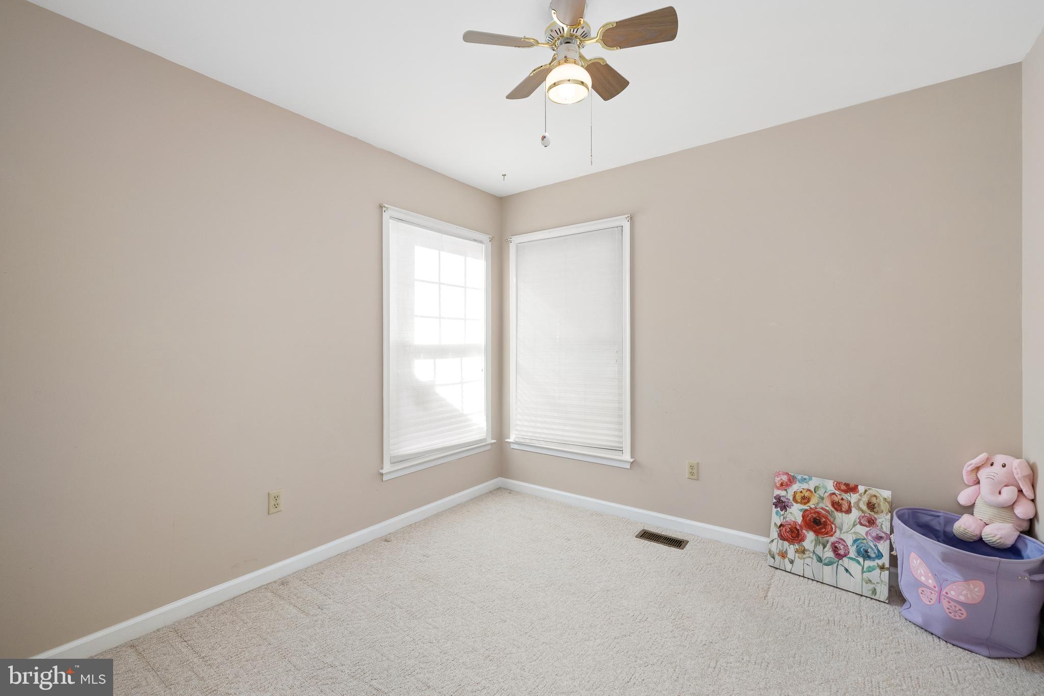 LAKE LAND OR - Residential