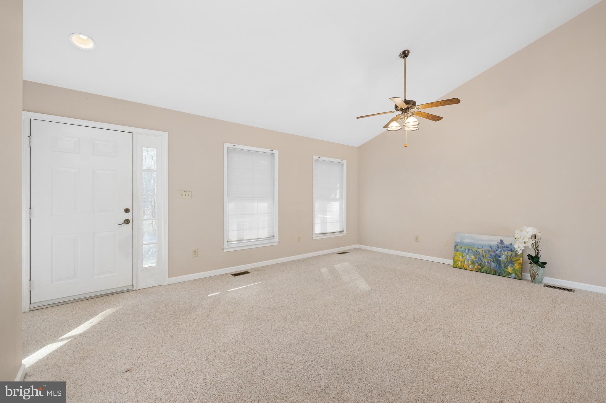 LAKE LAND OR - Residential