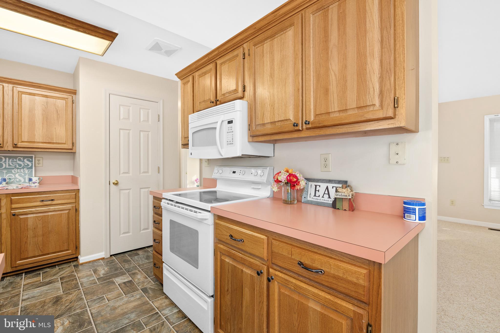 LAKE LAND OR - Residential