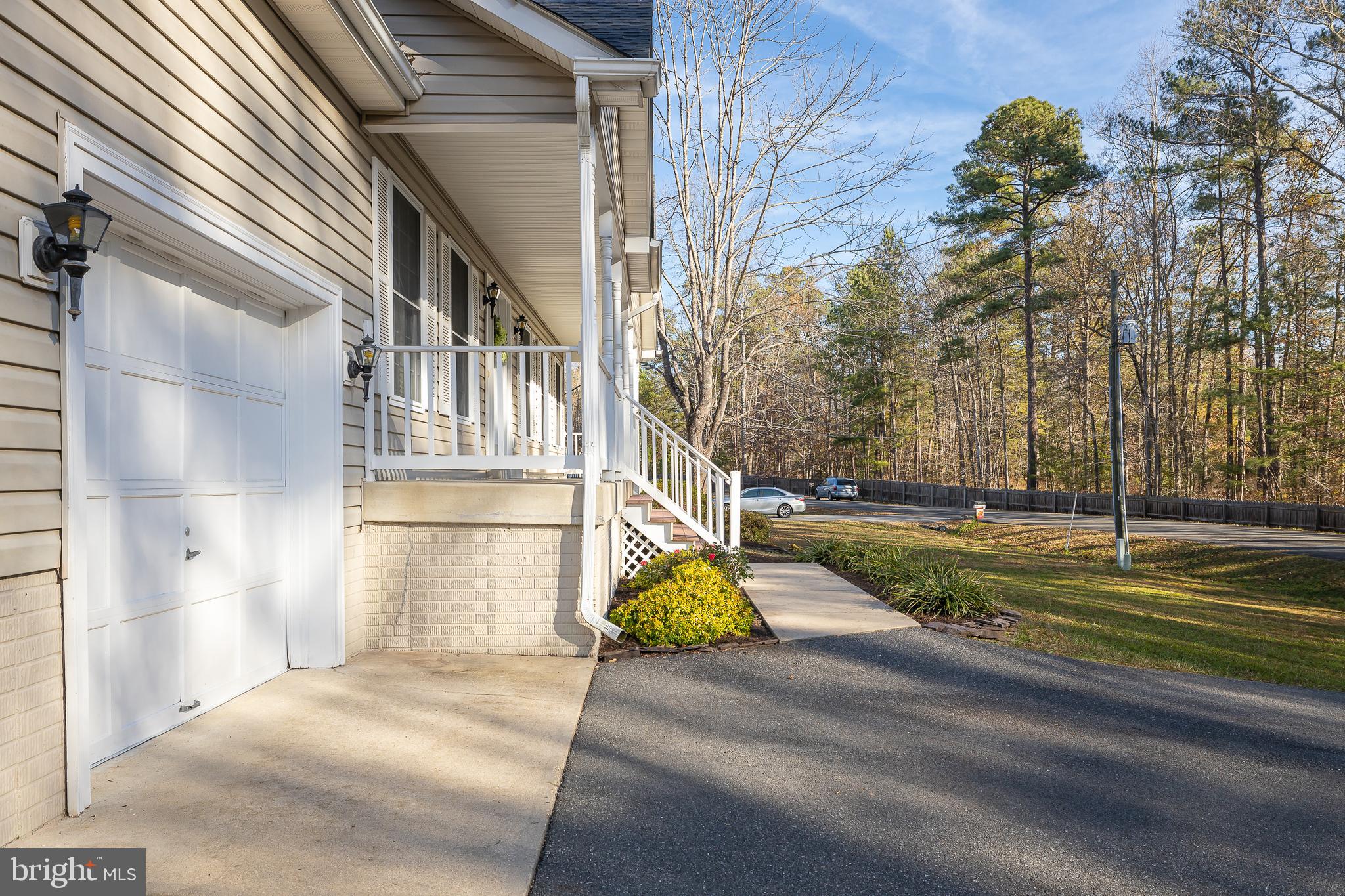 LAKE LAND OR - Residential