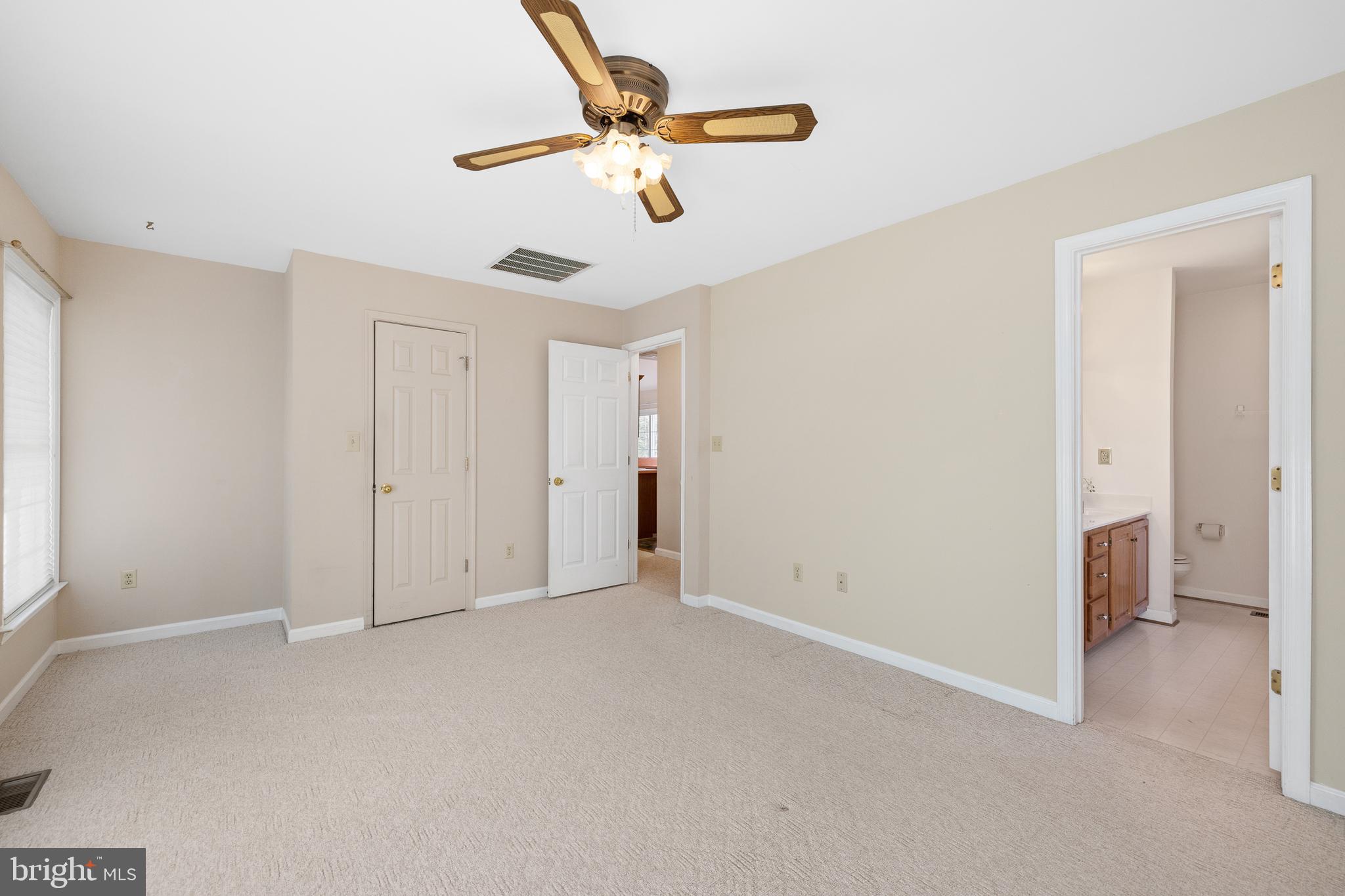 LAKE LAND OR - Residential