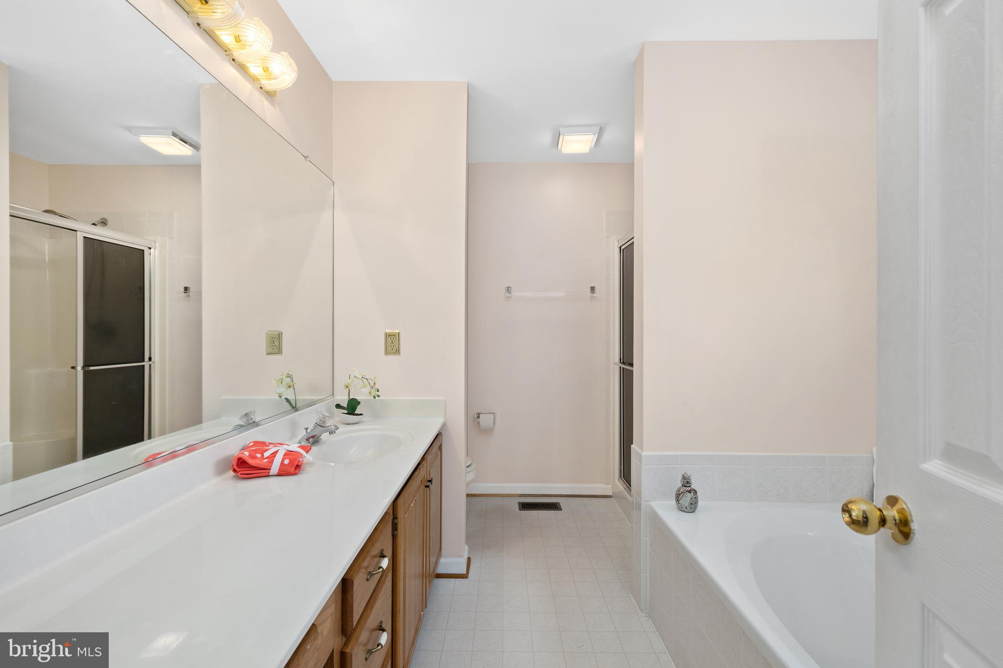 LAKE LAND OR - Residential