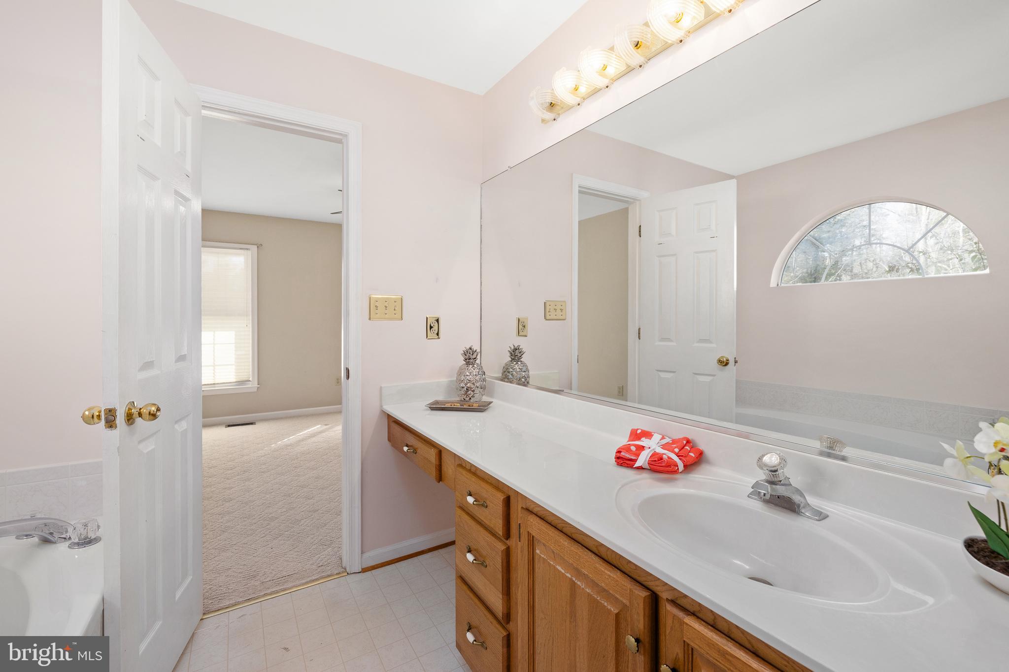 LAKE LAND OR - Residential