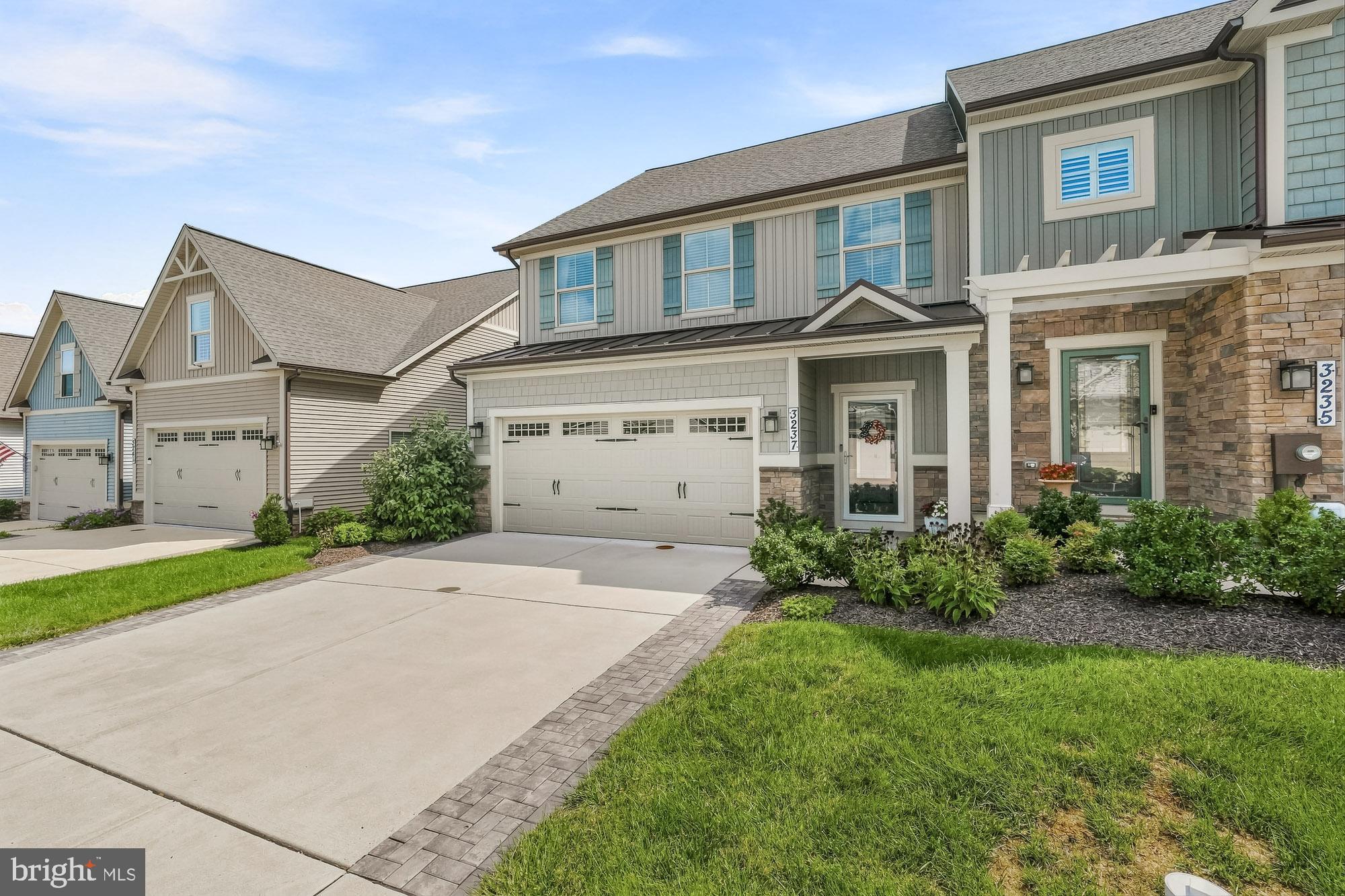 3237 THORNAPPLE DRIVE