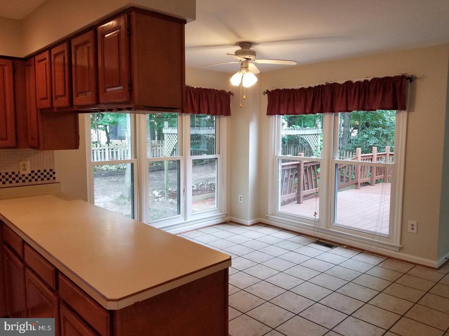 LAKE RIDGE - Residential Lease