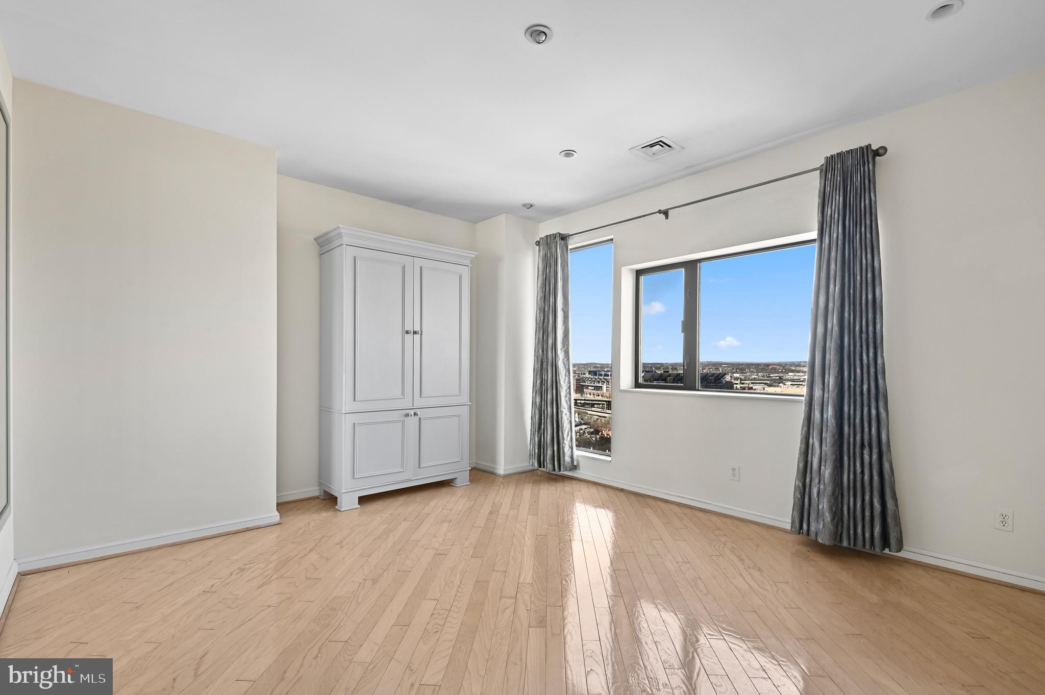 INNER HARBOR - Residential