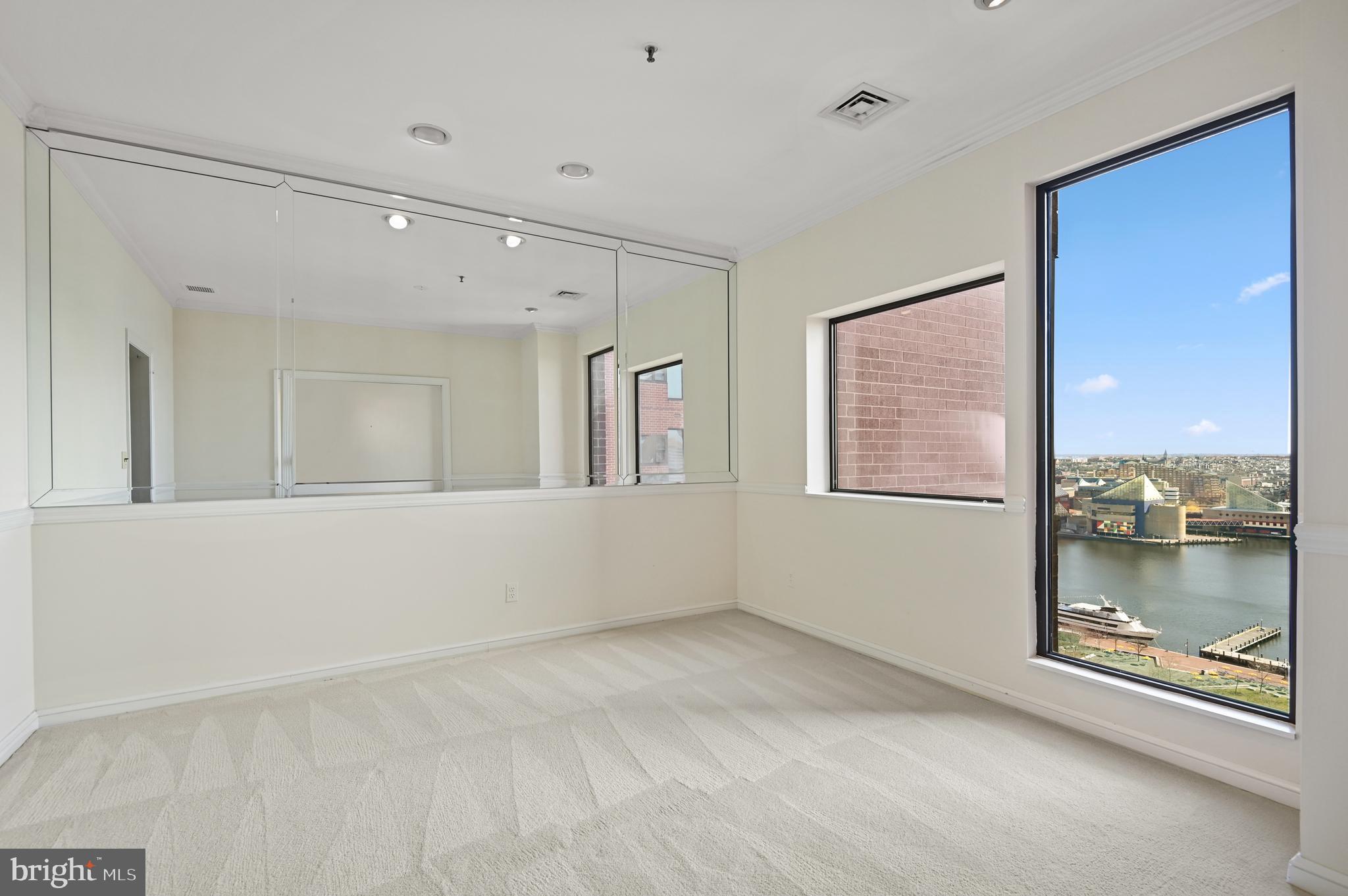 10 E LEE STREET 1707