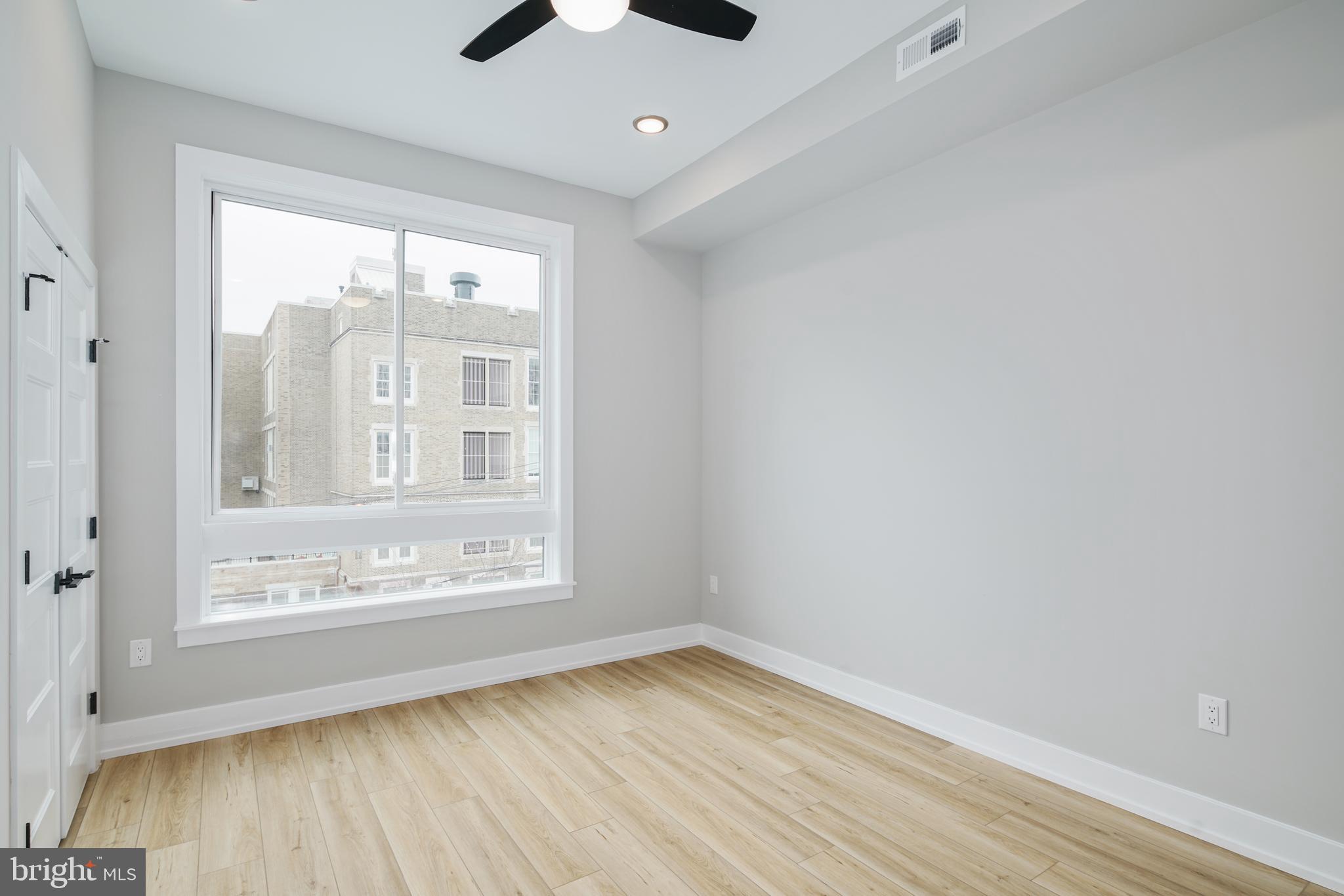 OLDE KENSINGTON - Residential