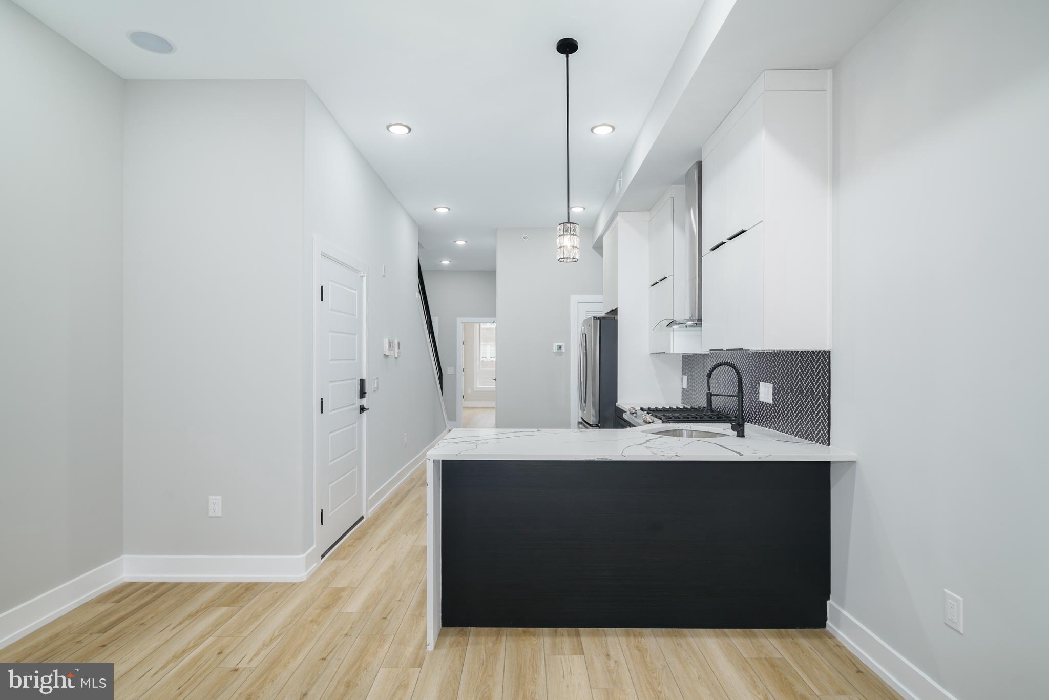 OLDE KENSINGTON - Residential