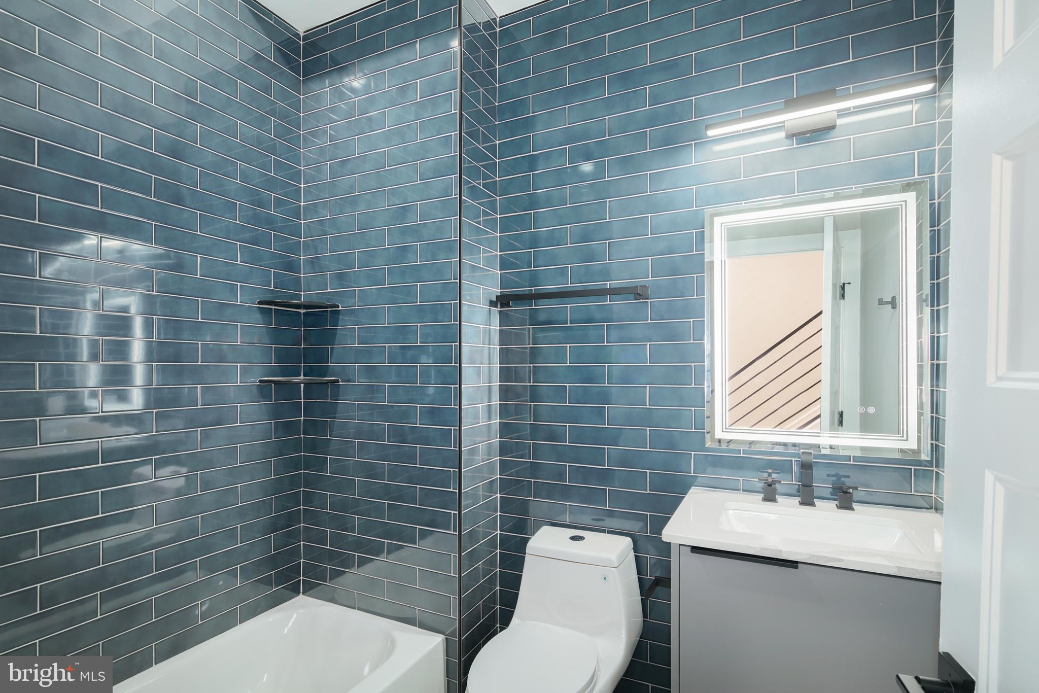 OLDE KENSINGTON - Residential