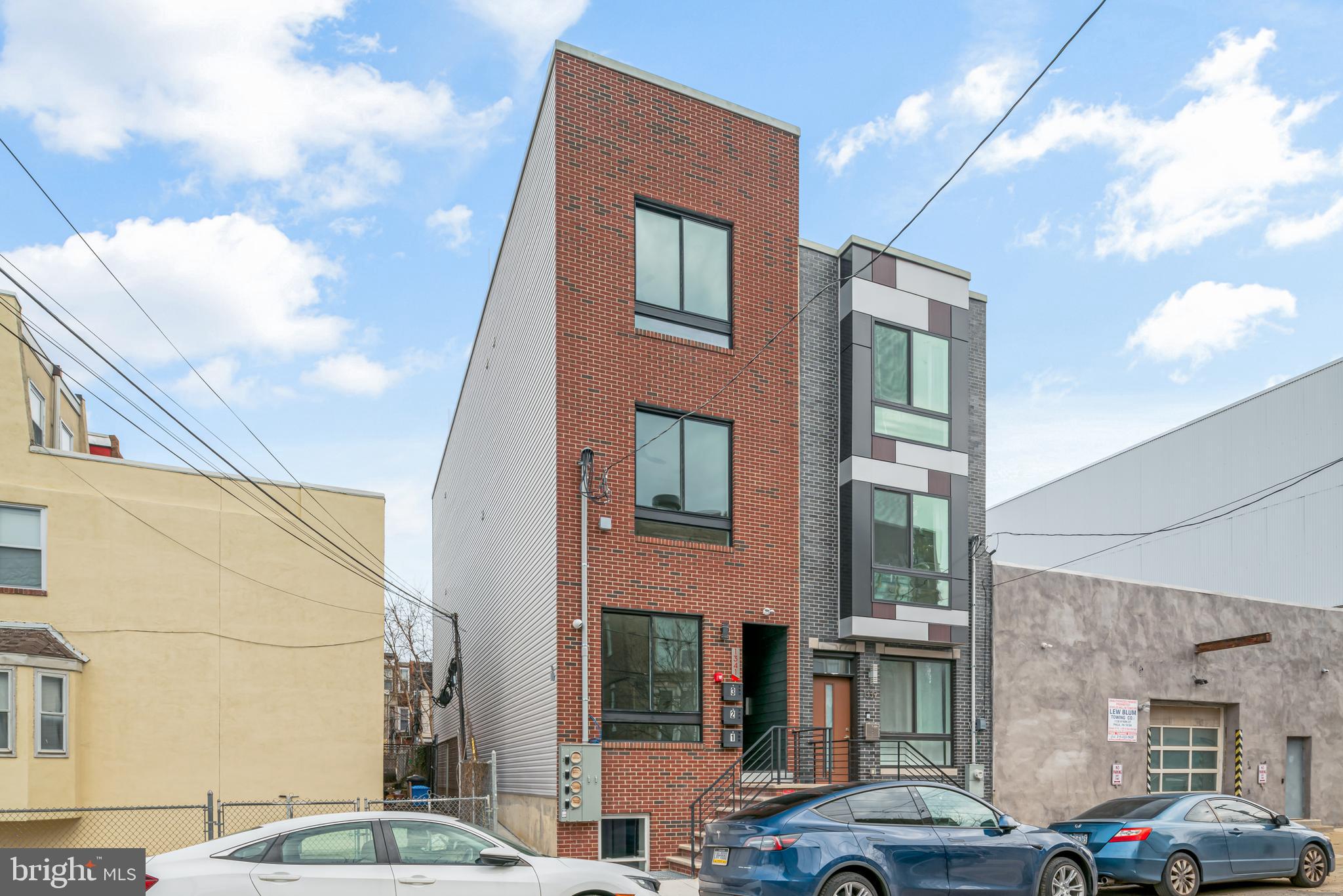 OLDE KENSINGTON - Residential