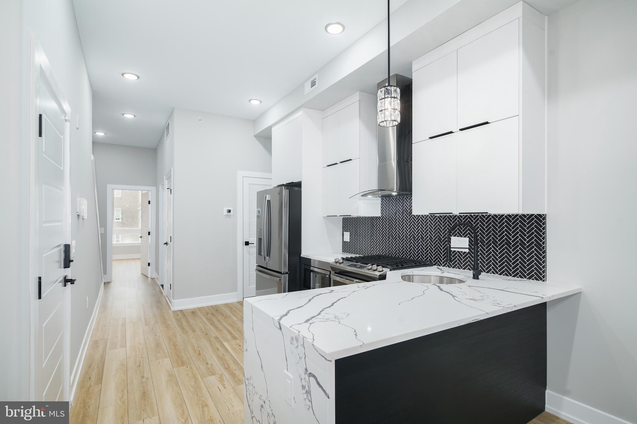 OLDE KENSINGTON - Residential