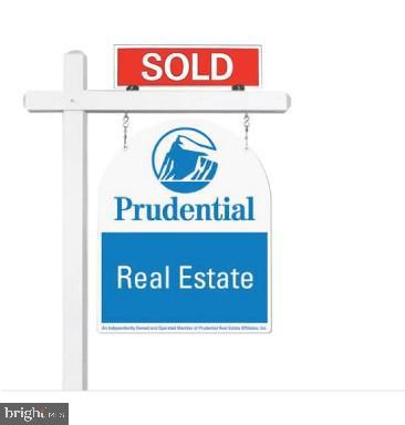 HEMPFIELD CROSSING - Residential