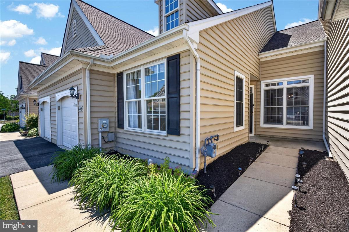 SPRING MEADOW - Residential