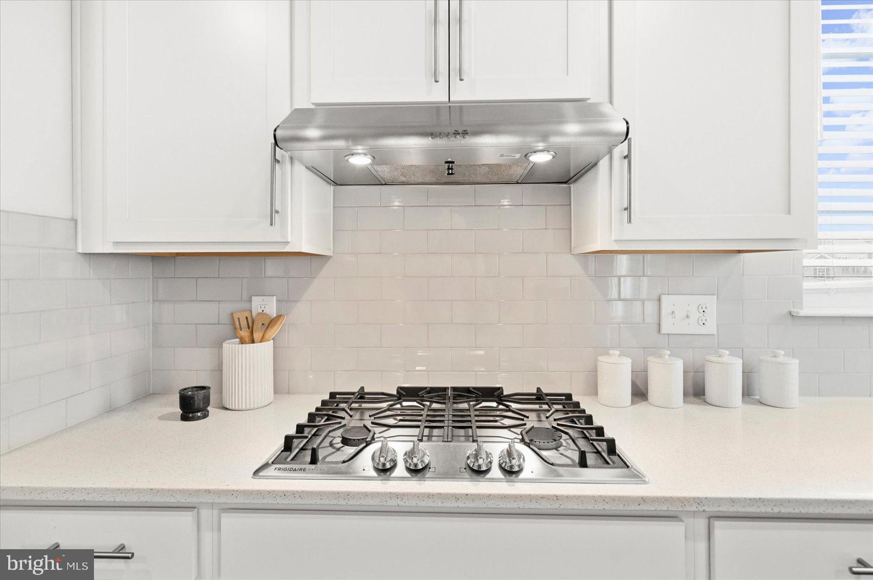 STONEGATE - Residential