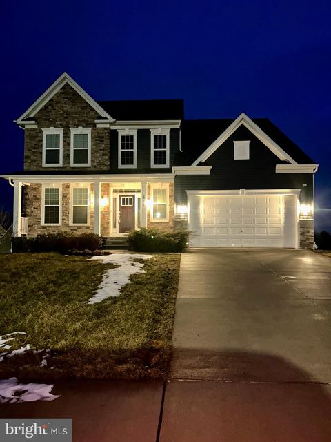 Photo of 551 Spring Green Court, WESTMINSTER, MD 21157 (MLS # MDCR2032758)