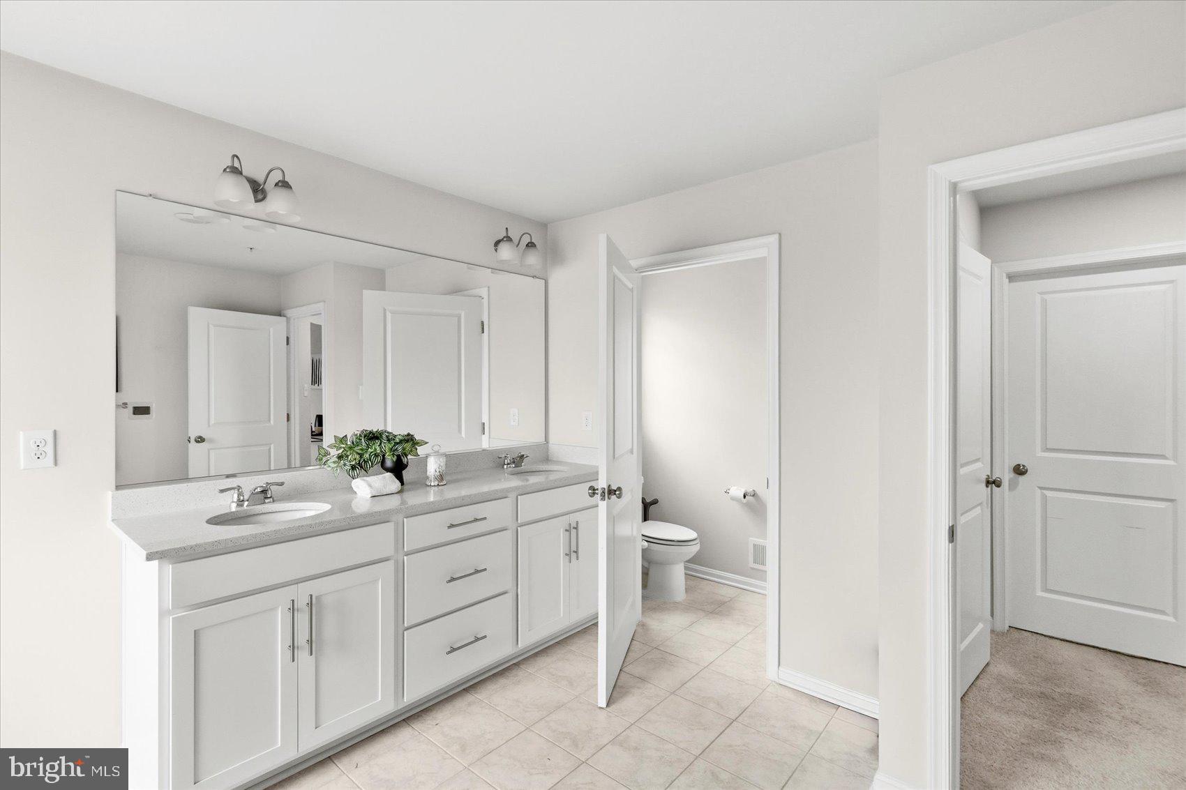 STONEGATE - Residential