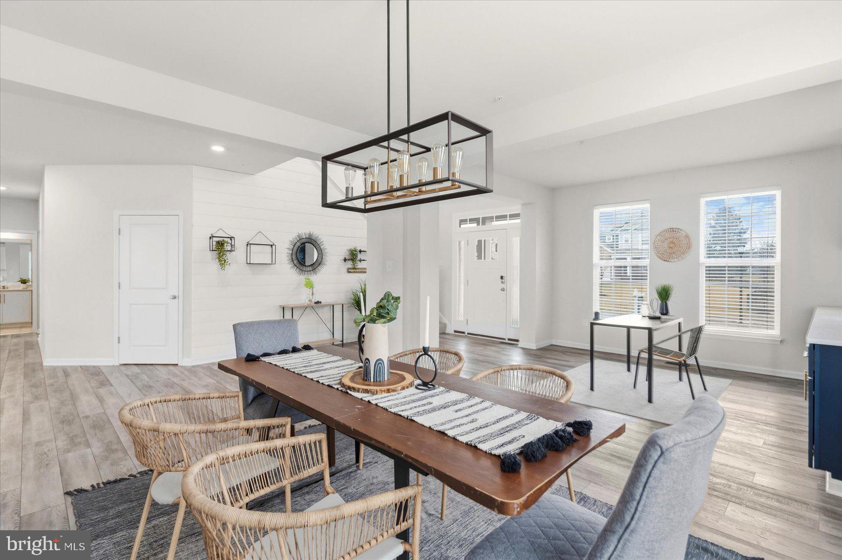 STONEGATE - Residential