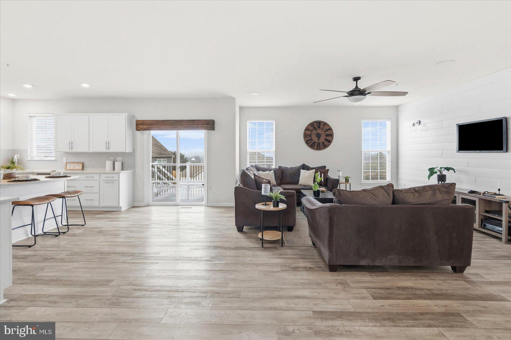 STONEGATE - Residential