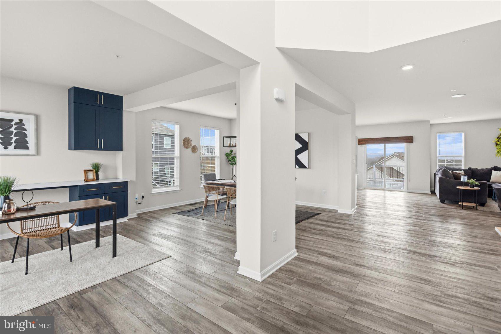 STONEGATE - Residential