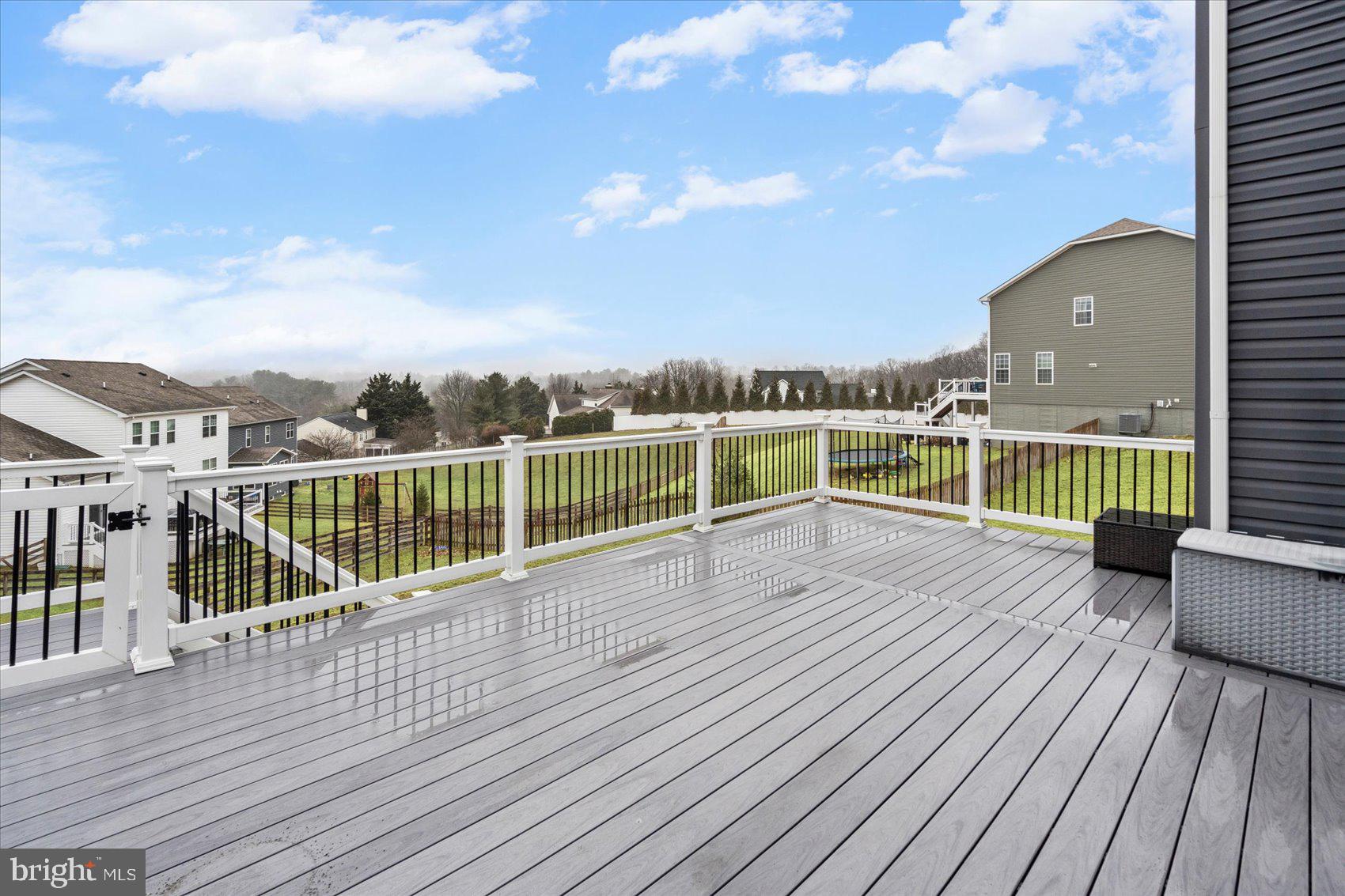 STONEGATE - Residential