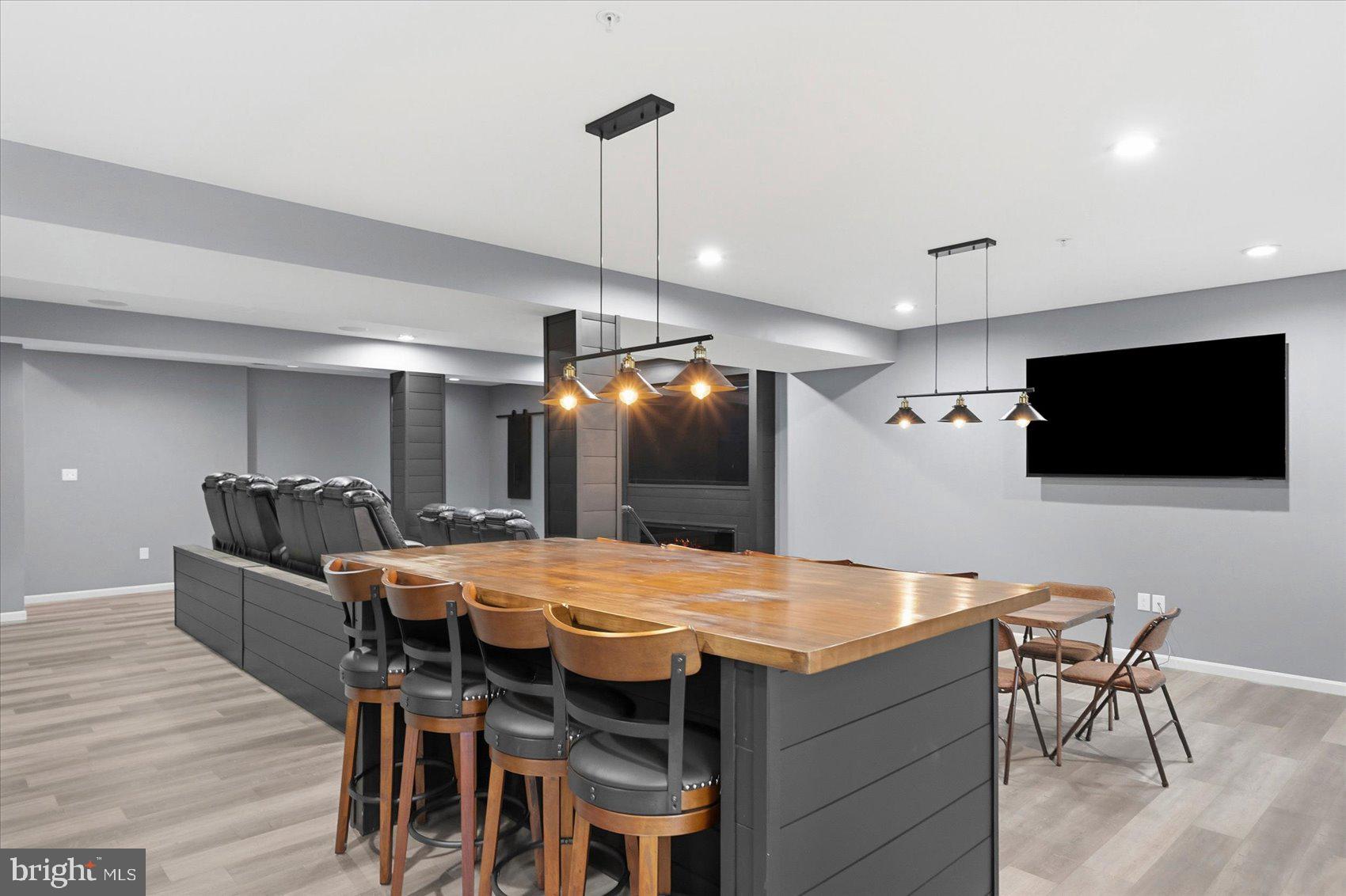 STONEGATE - Residential