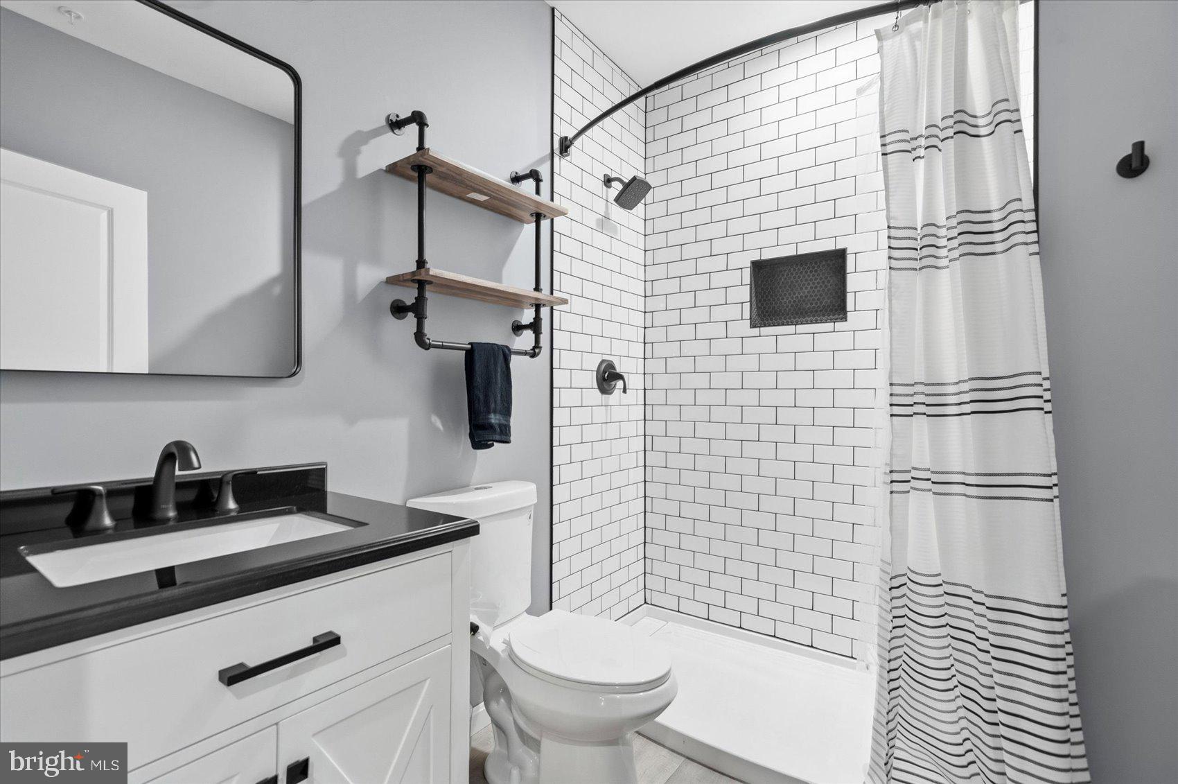 STONEGATE - Residential