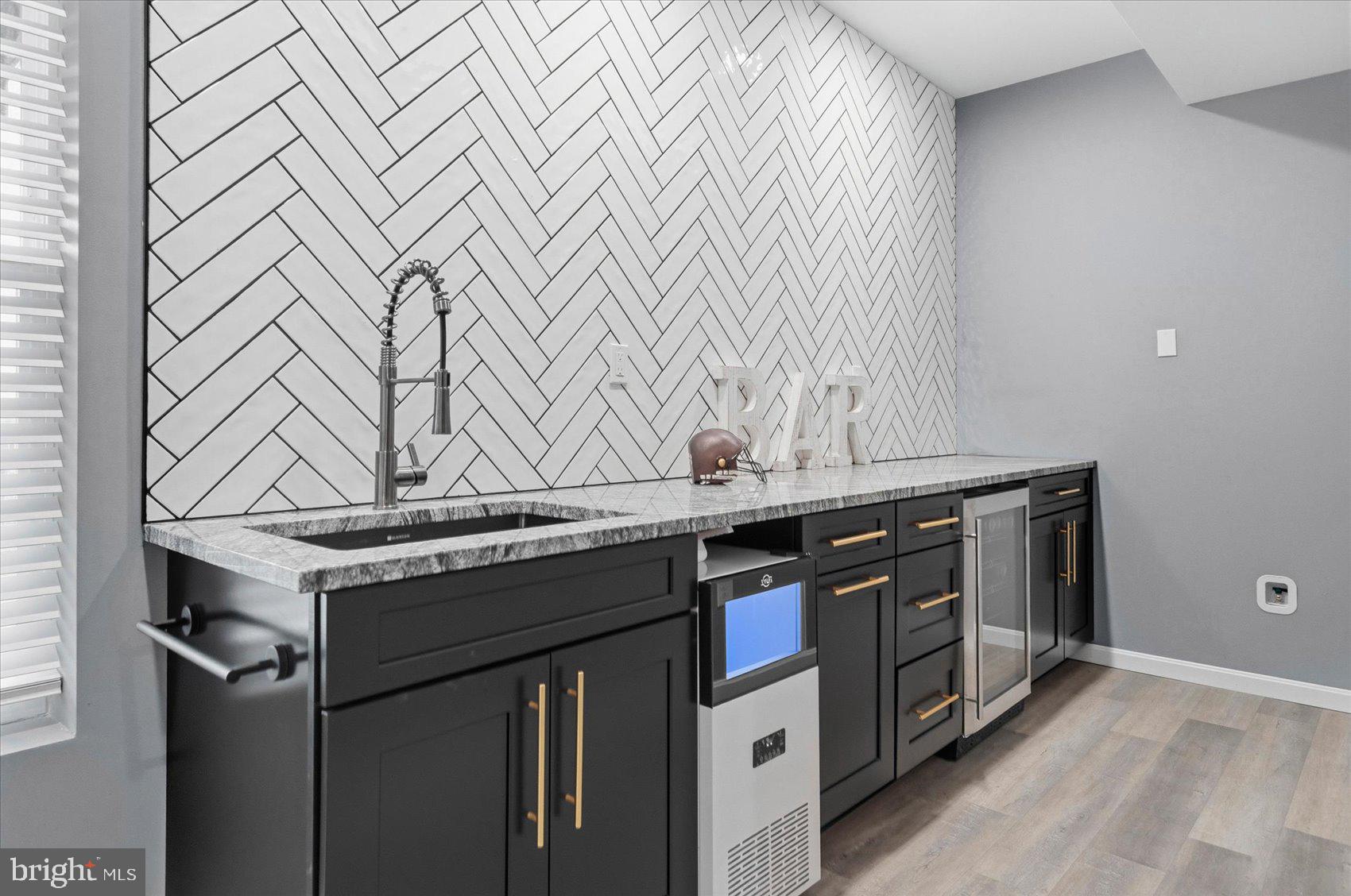 STONEGATE - Residential