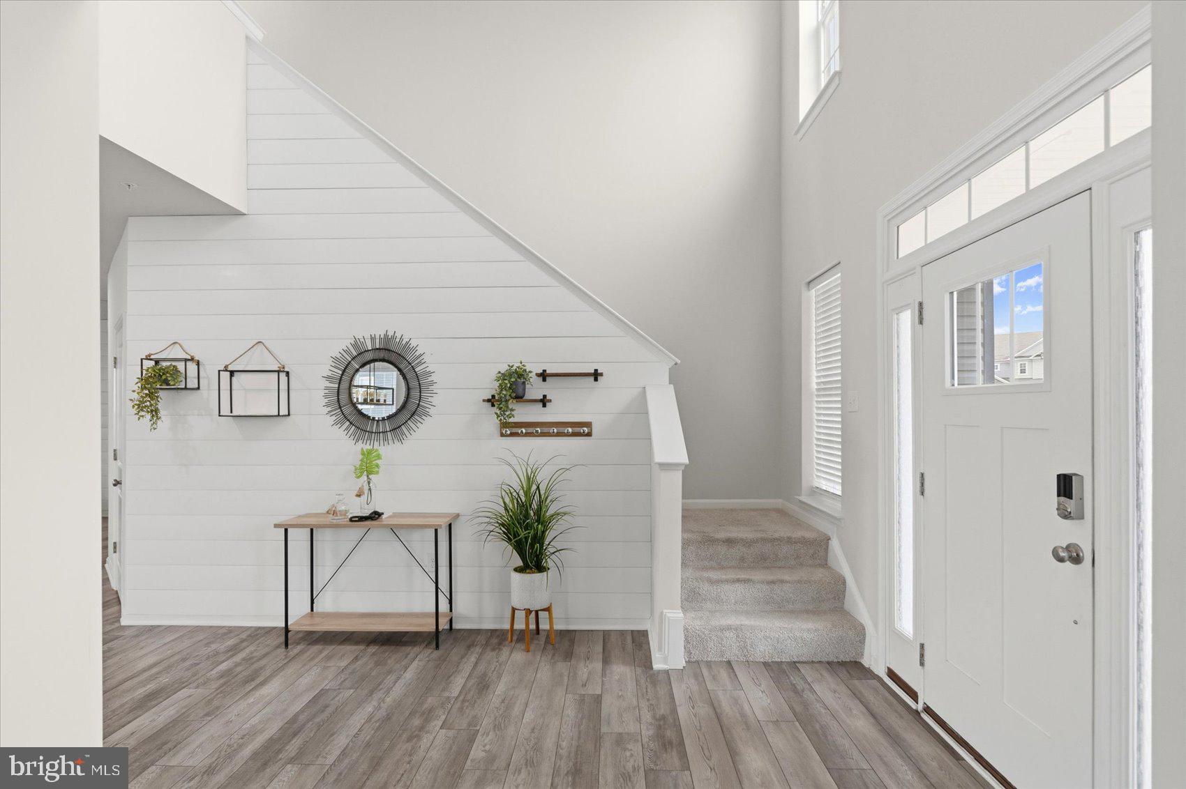 STONEGATE - Residential