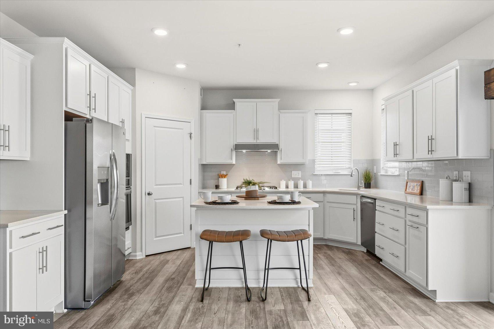 STONEGATE - Residential