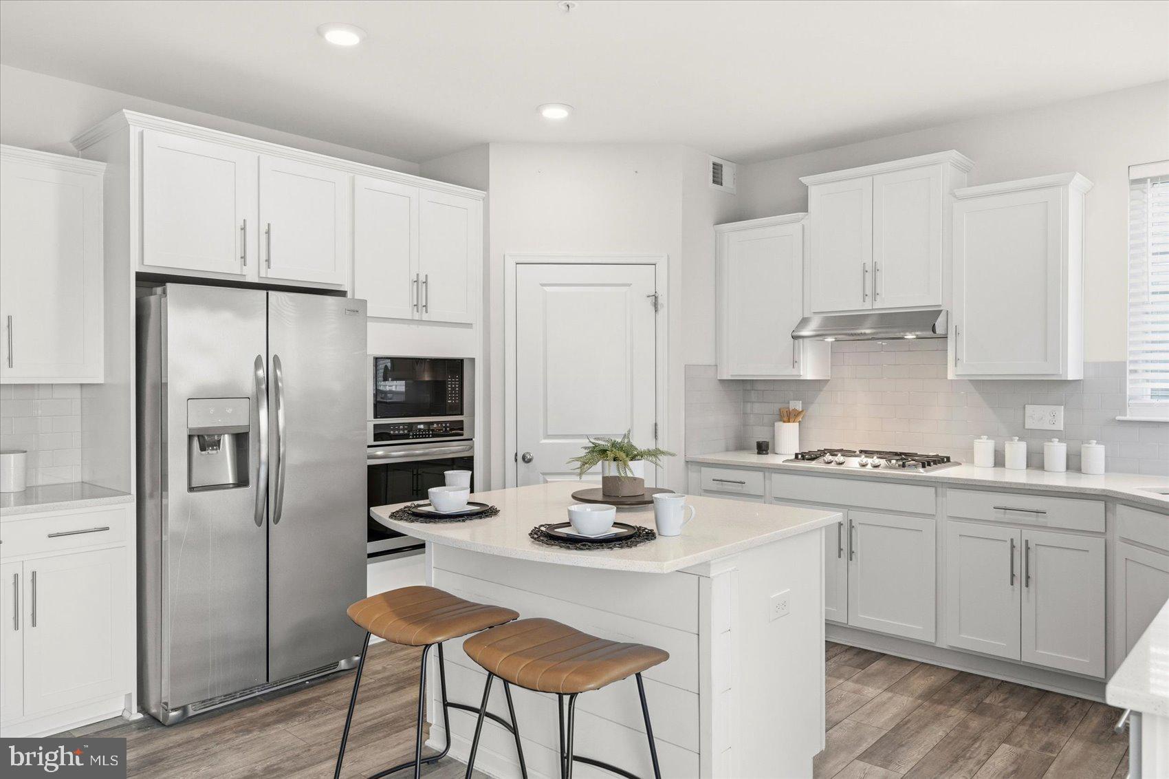 STONEGATE - Residential