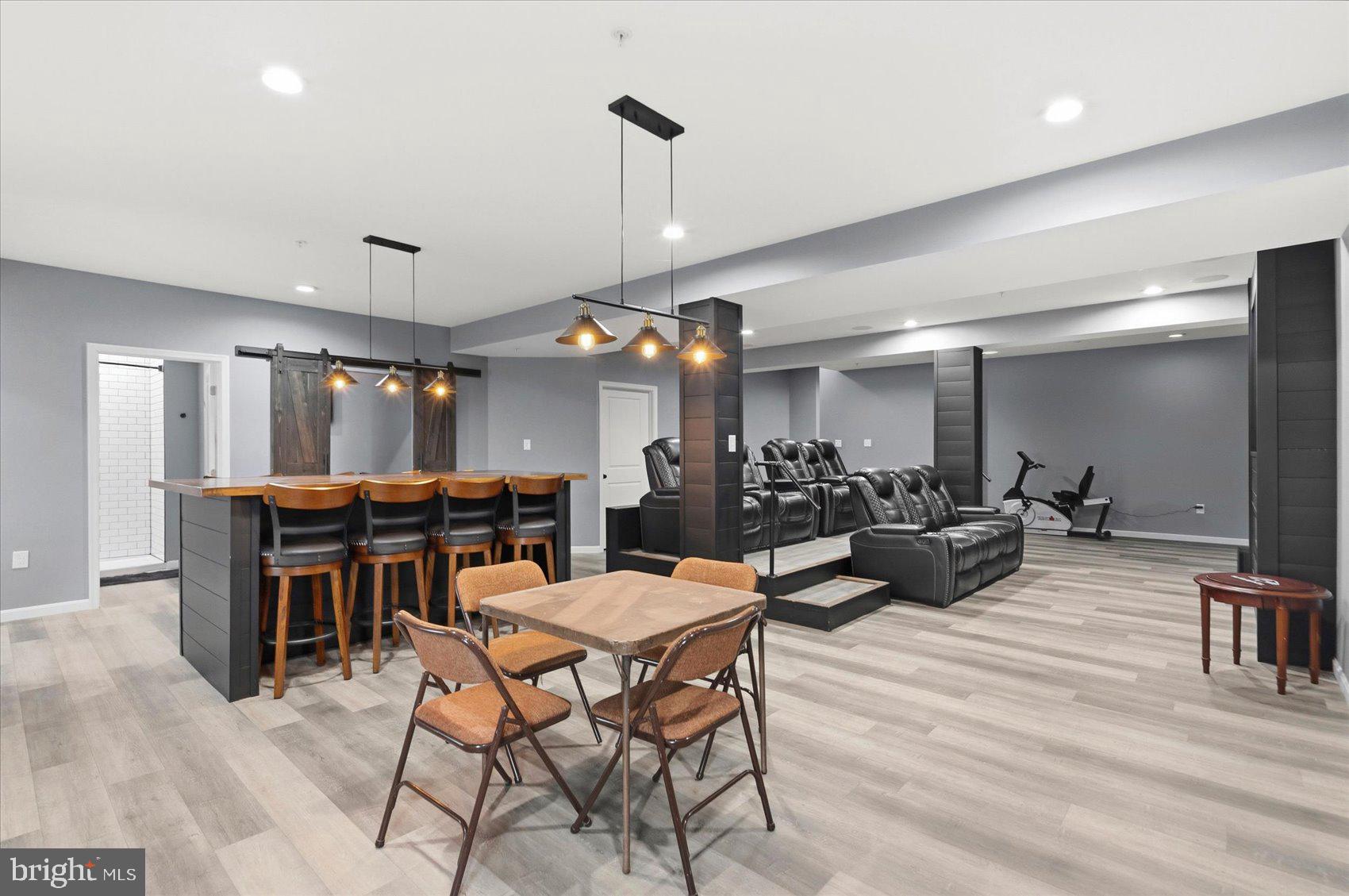 STONEGATE - Residential