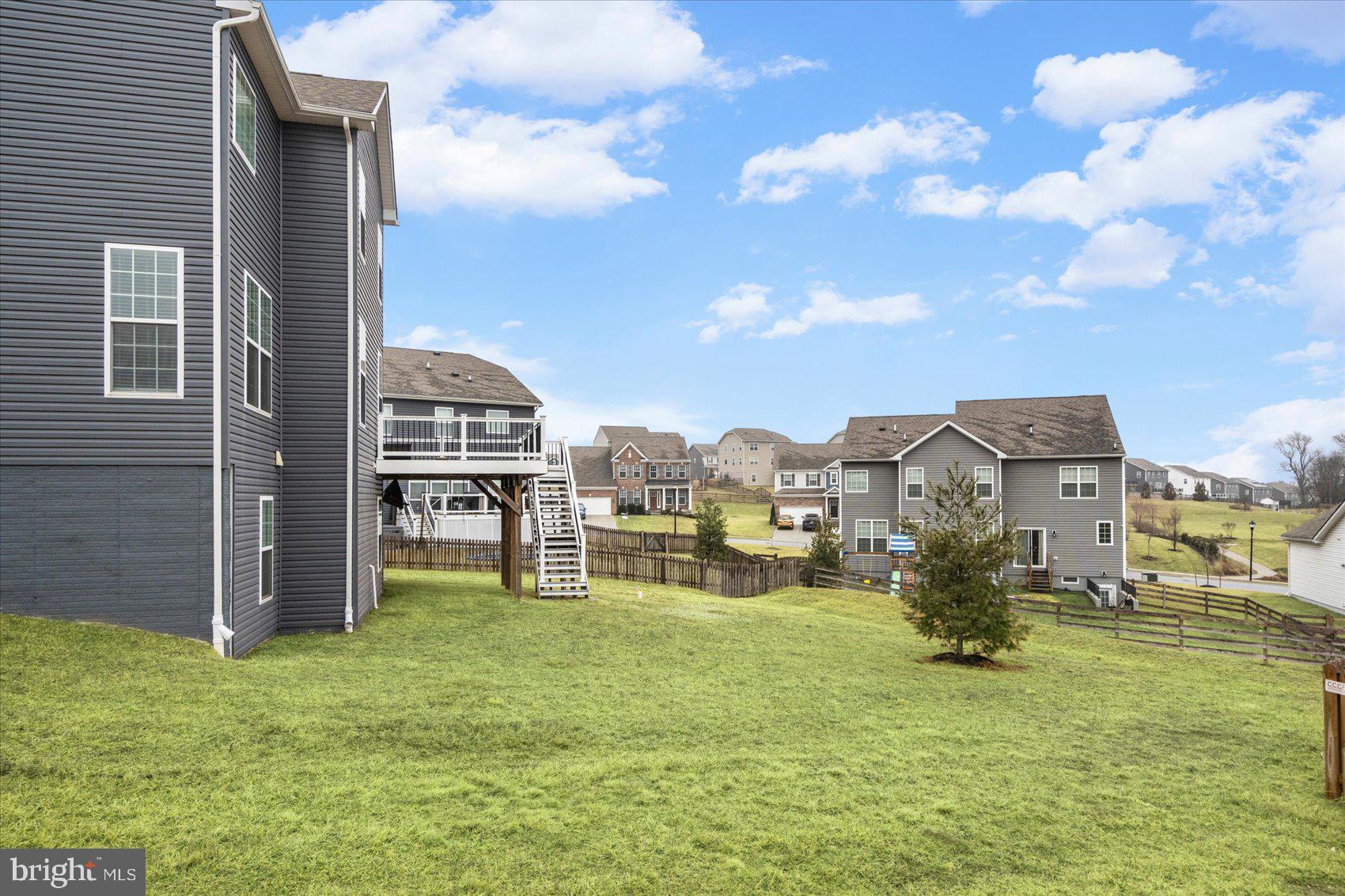 STONEGATE - Residential