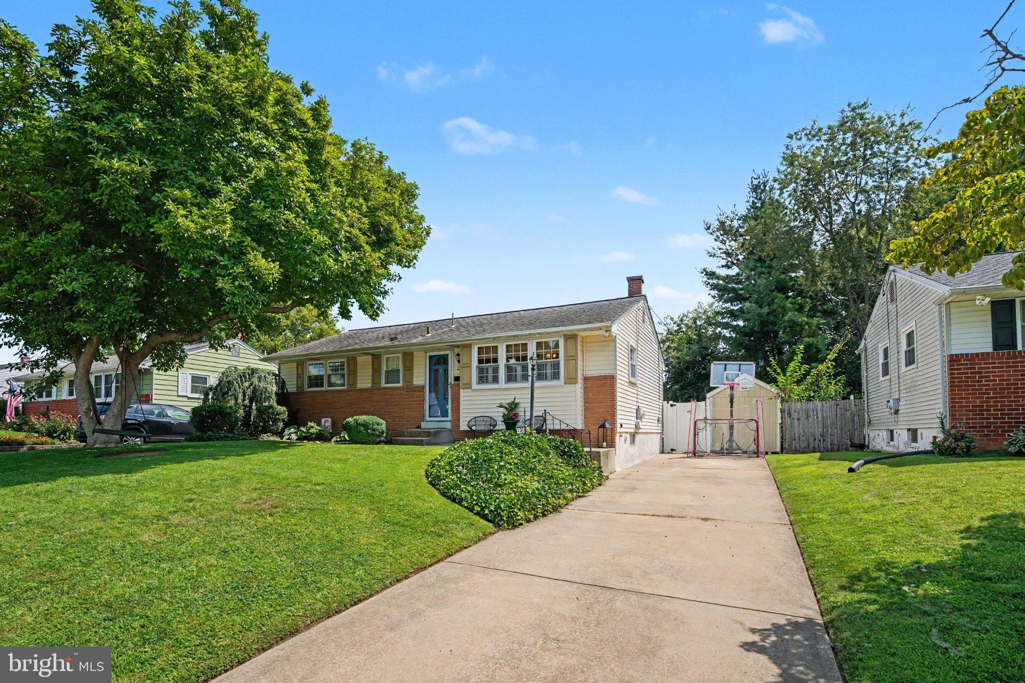 2206 GRAHAM DRIVE