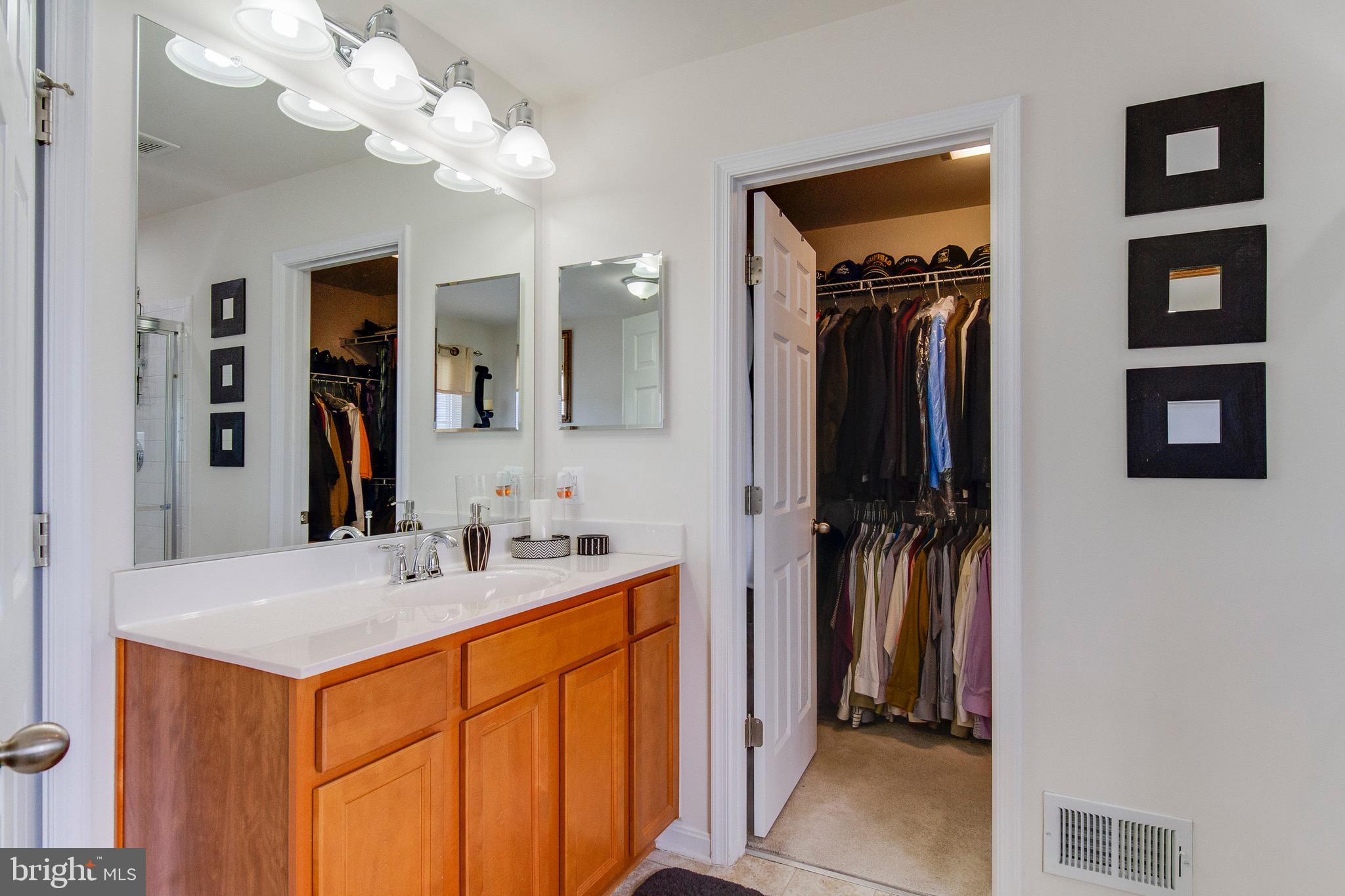 EAGLES POINTE - Residential
