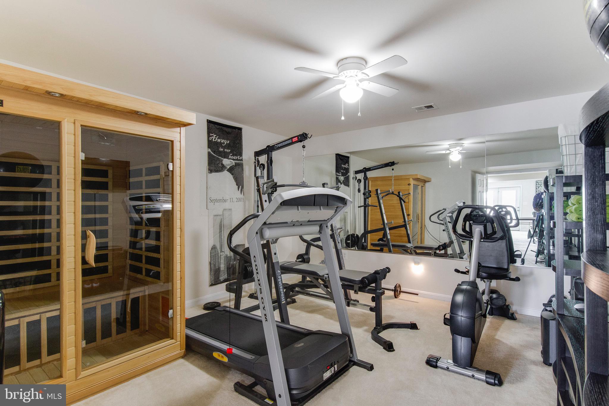 EAGLES POINTE - Residential