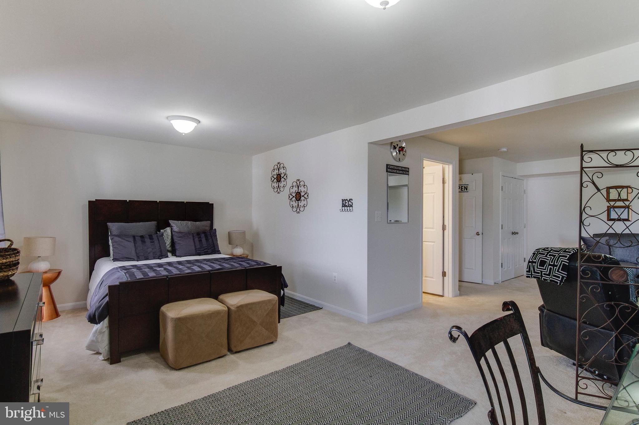 EAGLES POINTE - Residential