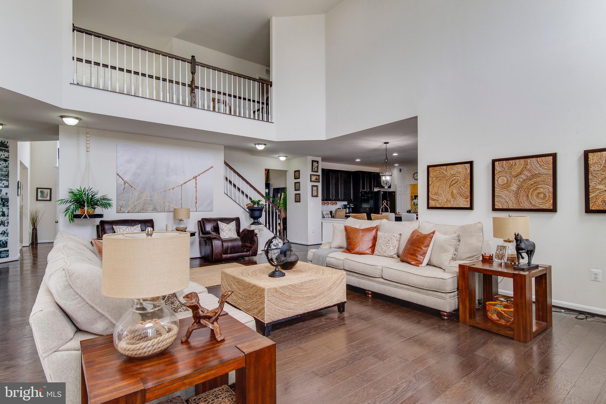 EAGLES POINTE - Residential