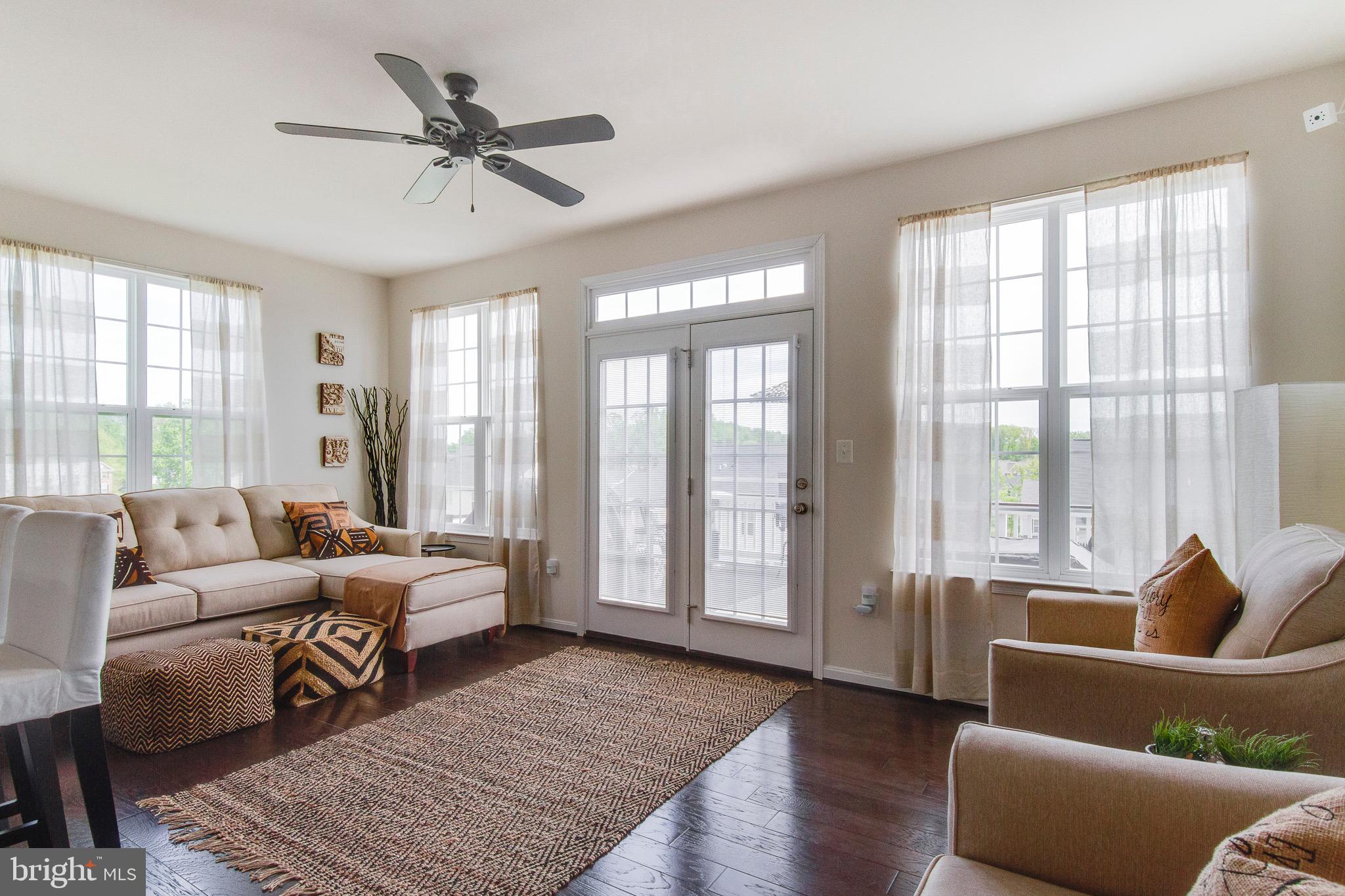 EAGLES POINTE - Residential