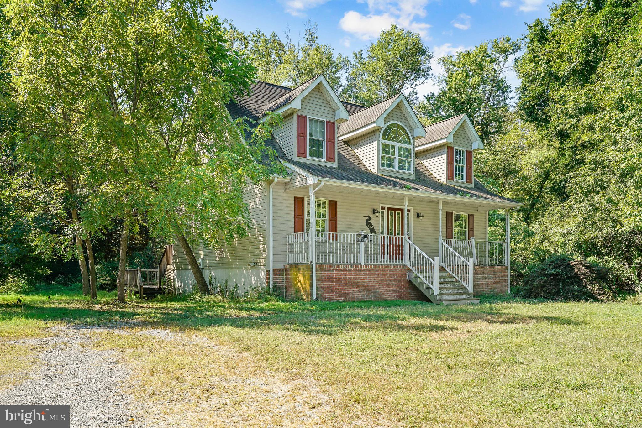 224 W CECIL AVENUE