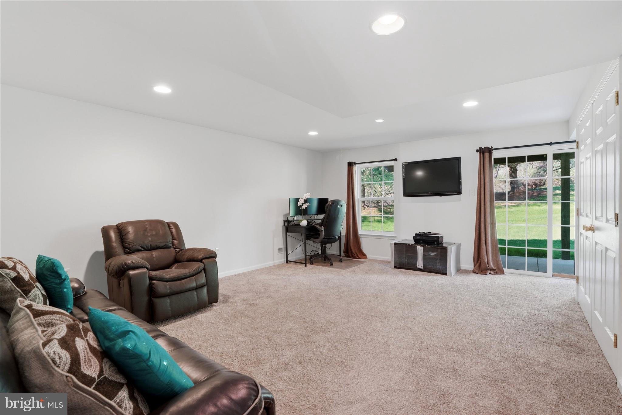 SPRING VALLEY WAY - Residential