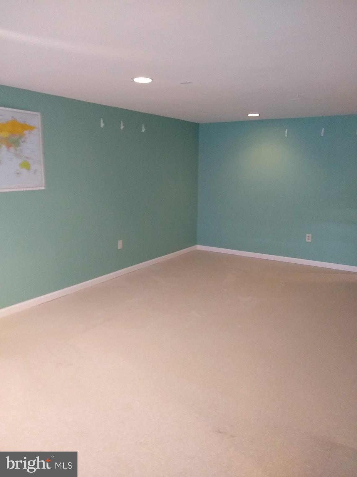 MARLTON TOWN CENTER - Residential Lease