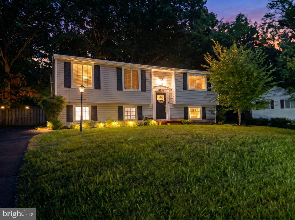 Photo of 8734 Cold Plain Court, SPRINGFIELD, VA 22153 (MLS # VAFX2344326)