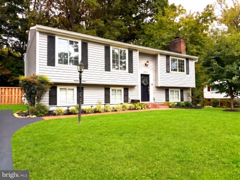 Photo of 8734 Cold Plain Court, SPRINGFIELD, VA 22153 (MLS # VAFX2344326)