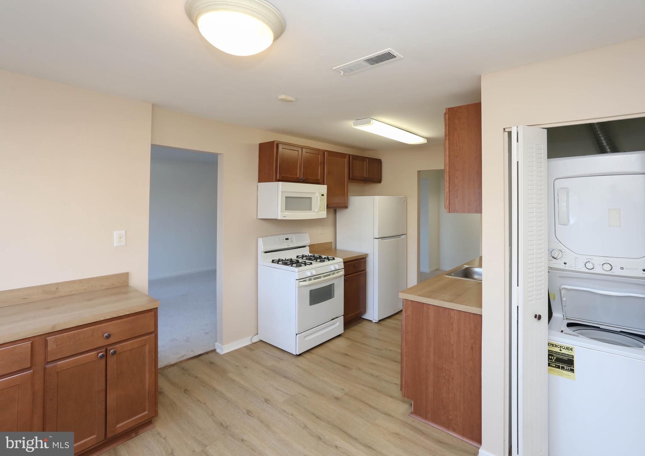 8711 HAYSHED LANE 14